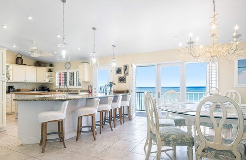 Seven Mile Beach Villa | Coral Reef is directly on Seven Mile Beach - Exclusively by Cayman Villas!