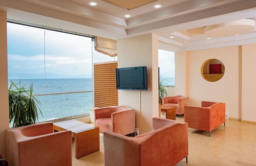 Benitses Hotel | Corfu Maris Hotel
