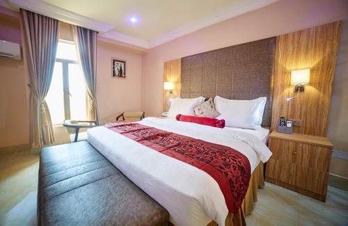 Abuja Hotel | Corinthia Villa Hotel