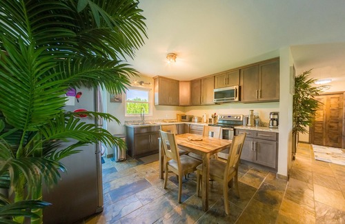 Cockburn Town House | Corktree Beach House - Modern, Beachfront 2bd/3ba home with central AC