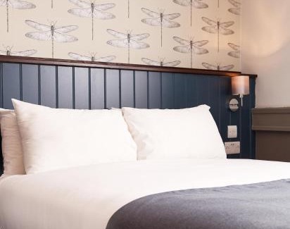 Heaton Hotel | Corner House Inn by Greene King Inns