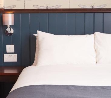 Heaton Hotel | Corner House Inn by Greene King Inns