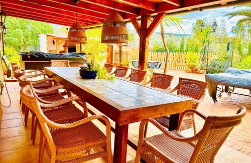 Antequera Ski Chalet | Cortijo el Alcornocal