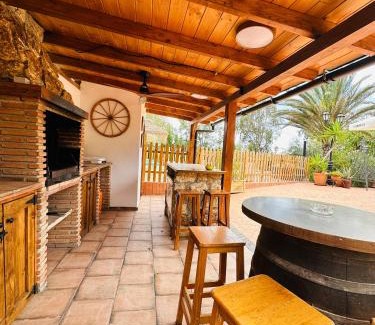 Antequera Ski Chalet | Cortijo el Alcornocal