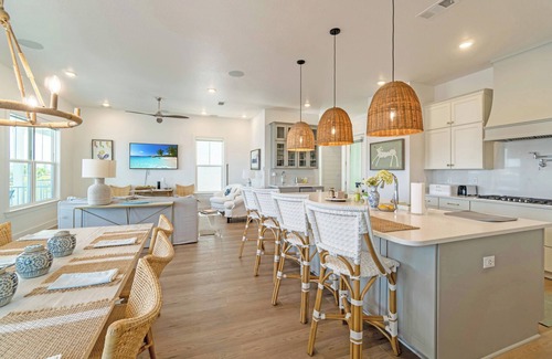 Ono Island House | Costie’s Place | Brand-New Luxury Waterfront Home in Perdido Key
