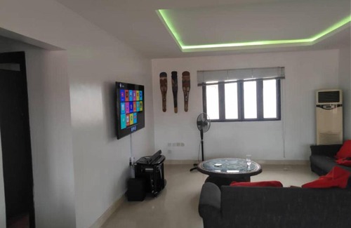 Surulere Apartment | Cosy and large apartment in Lagos Nigeria