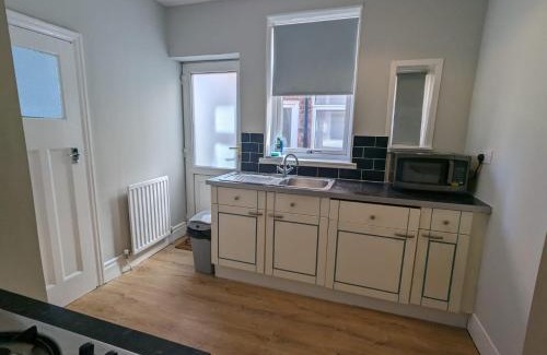Heaton Apartment | Cosy and modern 2 bed