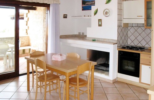 Sant'Elmo House | Cosy apartment in villa for 6 people with A/C, TV, terrace and pets allowed
