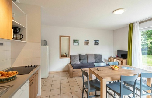 Saumur House | Cosy apartment in villa for 5 people with internet, pool, TV, terrace and pets allowed