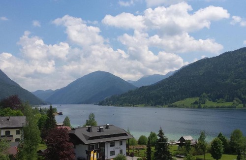 Neusach Apartment | Cosy Apartment in Weissensee near Ski Lift