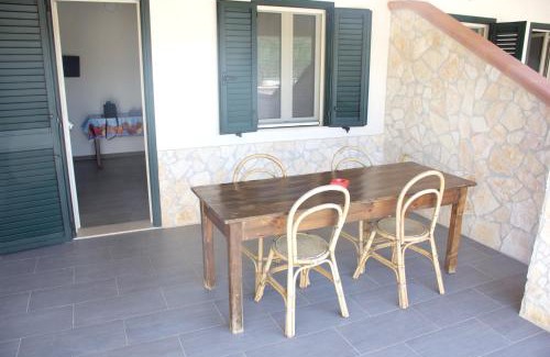 Montincello Apartment | Cosy apartment with terrace and garden in Vieste 40 m²