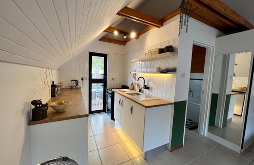 Gaborone House | Cosy City Cottage