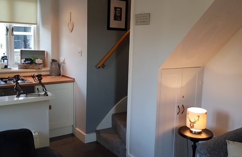 Baslow Cottage | β¨ Cosy Corner Cottage β Romantic Hideaway in the Peak District π‘
