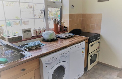 Compton Dando Cottage | Cosy Cottage In Village Location Surrounded By Beautiful Countryside