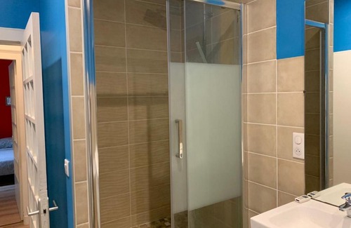 Centre Ville Apartment | Cosy Indigo - 3 chambres 110m2 - Centre ville