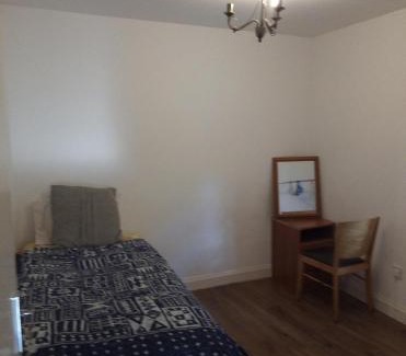 West Thornton Apartment | Cosy room