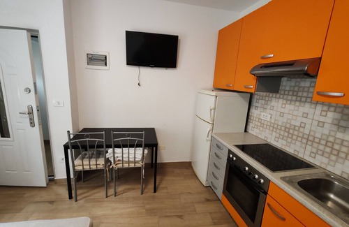 Koper Apartment | Cosy Studio in Koper with Private Bathroom