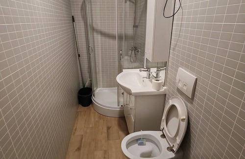 Koper Apartment | Cosy Studio in Koper with Private Bathroom