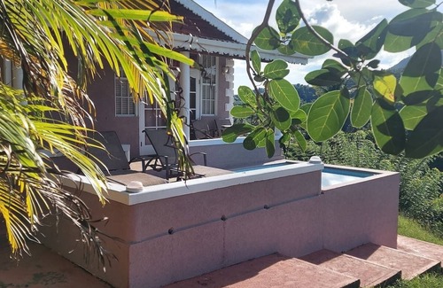 Vieille Case Cottage | Cottage#4 The Mangosteen Cottage.nn