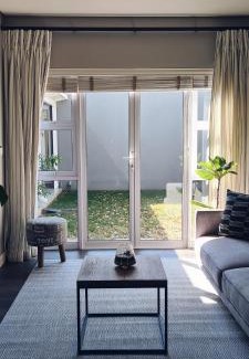 Greater Johannesburg Metropolitan Area Apartment | Cottage in Sandton