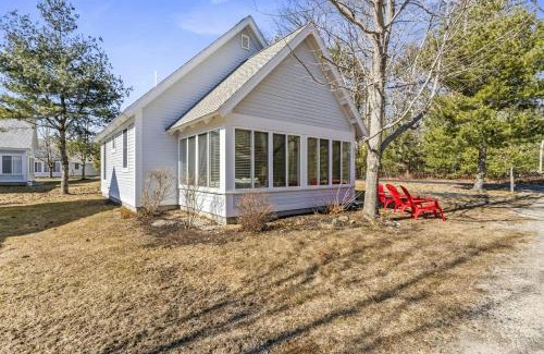 Summer Village House | Cottages at Summer Village Beach Get-A-Way