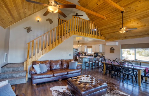 Show Low Ski Chalet | Country Cabin 1 Acre Hot Tub Fire Pit Scenic Views