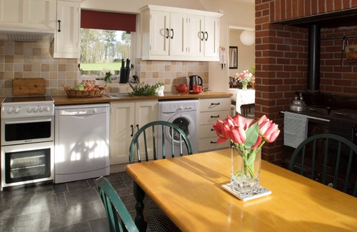 West Stow Cottage | Country house in the walled garden of historic West Stow Hall