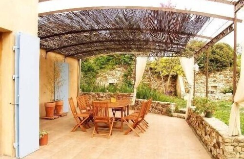 Villars House | Country house, secure swimming pool and landscape meadow, excellent services