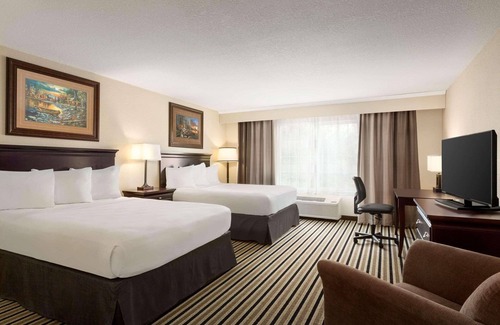 Little Falls Hotel | Country Inn & Suites By Radisson, Little Falls, Mn