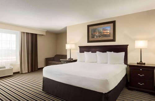 Little Falls Hotel | Country Inn & Suites By Radisson, Little Falls, Mn