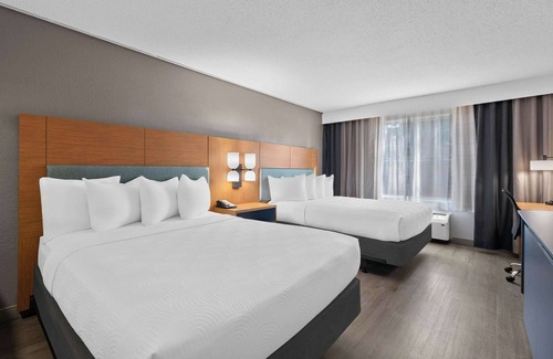 Coon Rapids Hotel | Country Inn & Suites by Radisson, Coon Rapids, MN