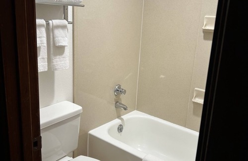 East Columbia Hotel | Country Inn & Suites by Radisson, Delta Park North Portland