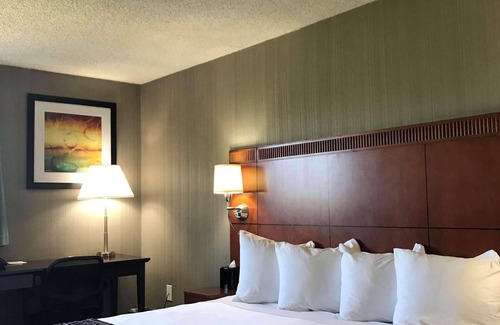East Columbia Hotel | Country Inn & Suites by Radisson, Delta Park North Portland