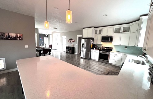 Moscow House | Country Living and Views; Full RV hookup available