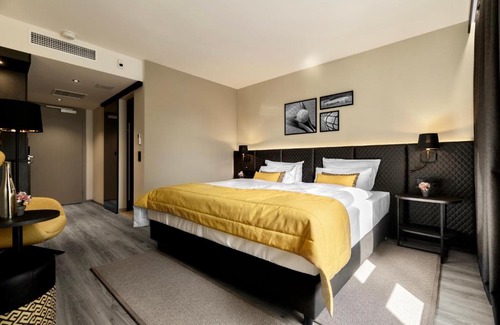 Halle Hotel | COURT HOTEL