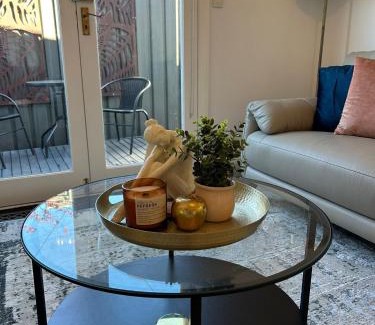 Bendigo House | Courthouse - Family Retreat Near Bendigo CBD