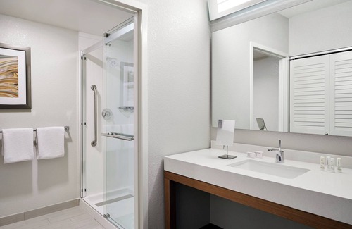 Westown Hotel | Courtyard by Marriott Milwaukee Downtown