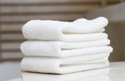 Northeast Raleigh Hotel | Courtyard by Marriott Raleigh North/Triangle Town Center