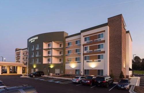 Pine Forest Hotel | Courtyard by Marriott Fayetteville Fort Liberty - Spring Lake