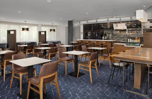 Southside Hotel | Courtyard Jacksonville Flagler Center