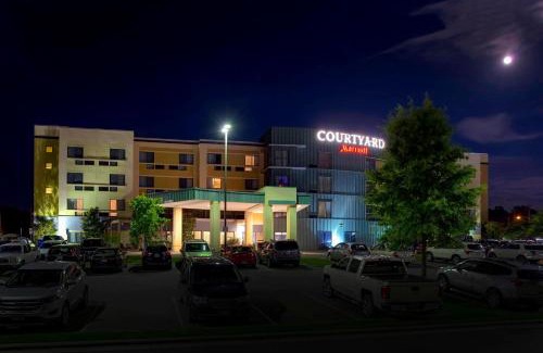 Statesville Hotel | Courtyard Statesville Mooresville/Lake Norman