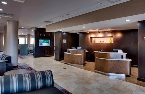 Statesville Hotel | Courtyard Statesville Mooresville/Lake Norman