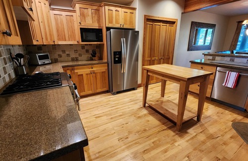 Park Meadows House | Cove House, Wow! 3100 Sq Ft 4 BR 4 Bath, Private Hot Tub, Pool, Tennis Courts