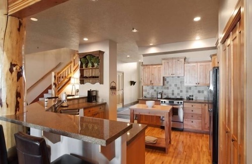 Park Meadows House | Cove House, Wow! 3100 Sq Ft 4 BR 4 Bath, Private Hot Tub, Pool, Tennis Courts