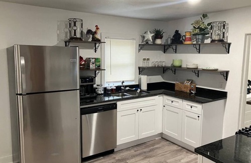 Fort Worth House | Cowtown Cottage - Stockyards