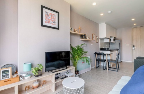 Chang Phueak Condo | Cozy 1-bedroom condo in Nimman, Chiang Mai. 4 mins walk to One Nimman, Maya Mall