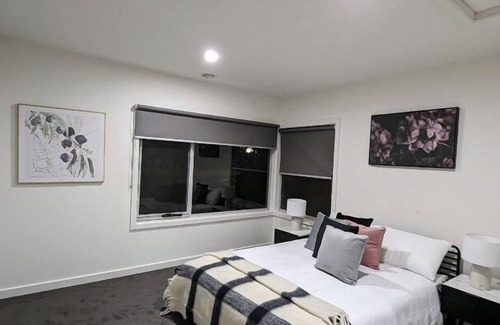 Tullamarine House | Cozy 2 bedroom house in Tullamarine close to airport