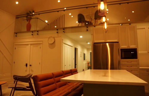 Coquitlam House | Cozy 2 story house, perfect families. Close to public transportation!