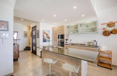 Zebbug Apartment | Cozy 2BR Apt with Breathtaking Balcony views!
