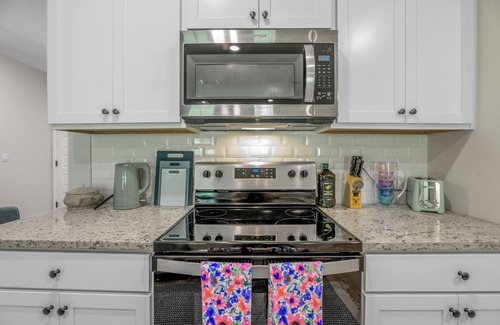 Tallahassee House | Cozy 4 BD House/BBQ & Backyard/15 mins to FSU